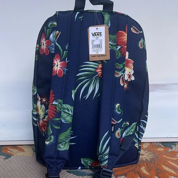 VANS OLD SKOOL III BACKPACK
VN0A3IGRYKU
NWT - Picture 9 of 16